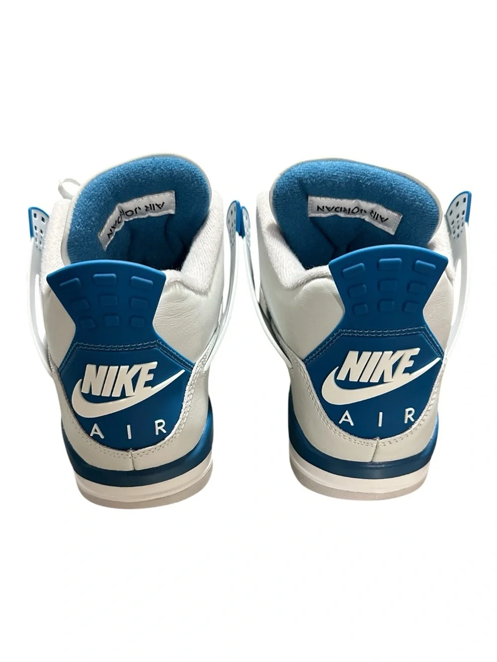 Jordan 4 Retro Military Blue (2024) Preowned in box. size 9